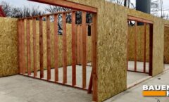 Собрали стены первого этажа