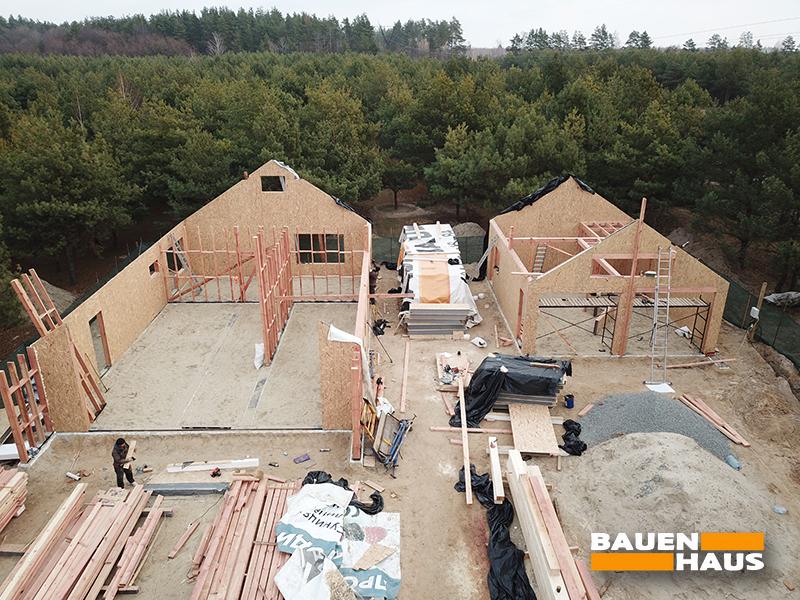 Продолжается строительство большого дома с отдельным гаражом из СИП Фото 4