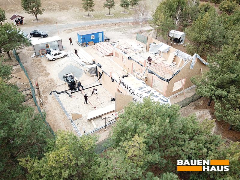 Проводим сборку большого СИП дома с отдельным гаражом в Киевской области Фото 4