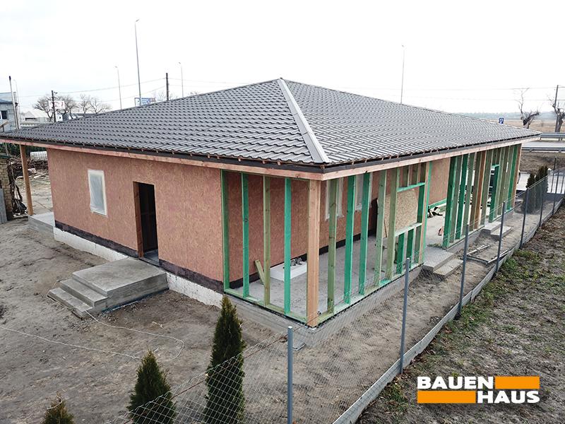 Завершали строительство одноэтажного СИП дома в Гуровщине Фото 1