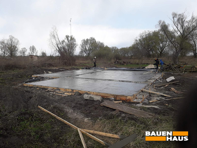 Підготували свайно-стрічковий фундамент під новий будинок у Борисполі Фото 6