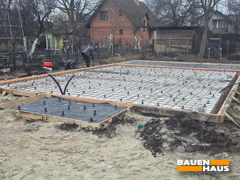 На об’єкті в Києві завершили підготовчі роботи перед бетонуванням фундаменту Заставка