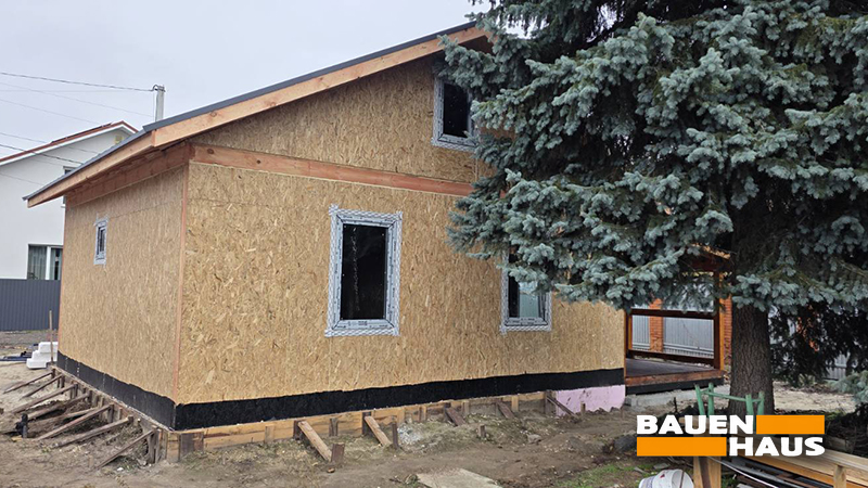 Завершили коробку та покрівлю СІП-будинку з терасою Фото 6