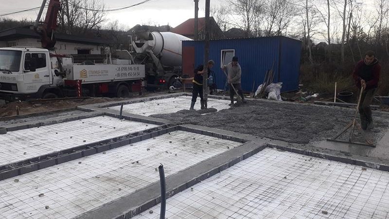 Приступили до монтажу будинку на осінньому фундаменті Фото 2